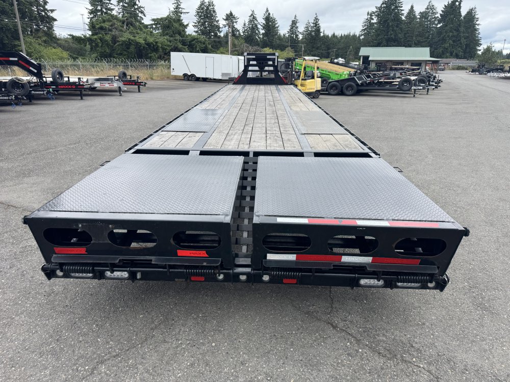 MAXX-D 8.5x40 25,990 Gooseneck