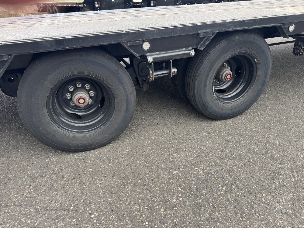 MAXX-D 8.5x40 25,990 Gooseneck