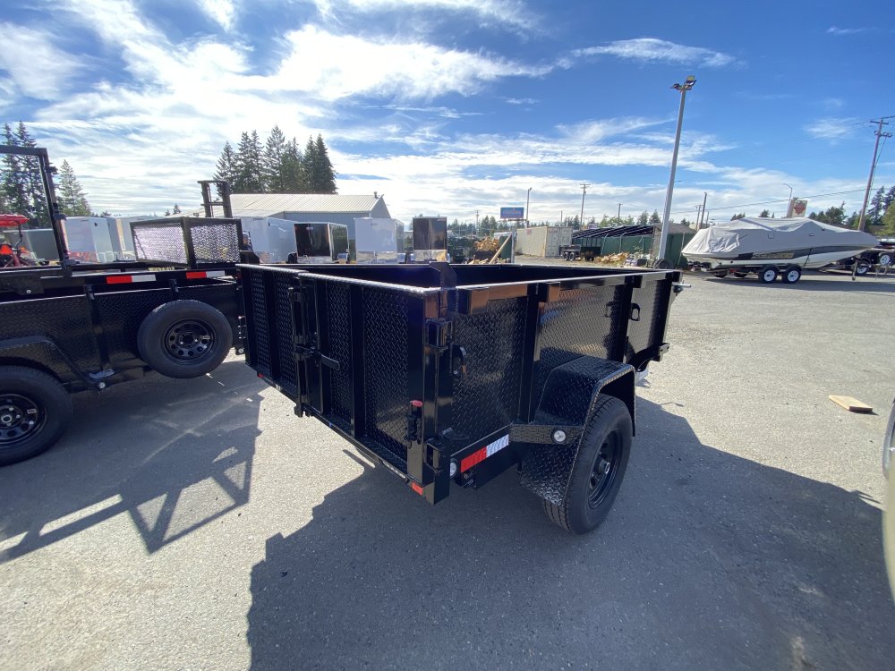 Versatile 5x8 5,200 Dump