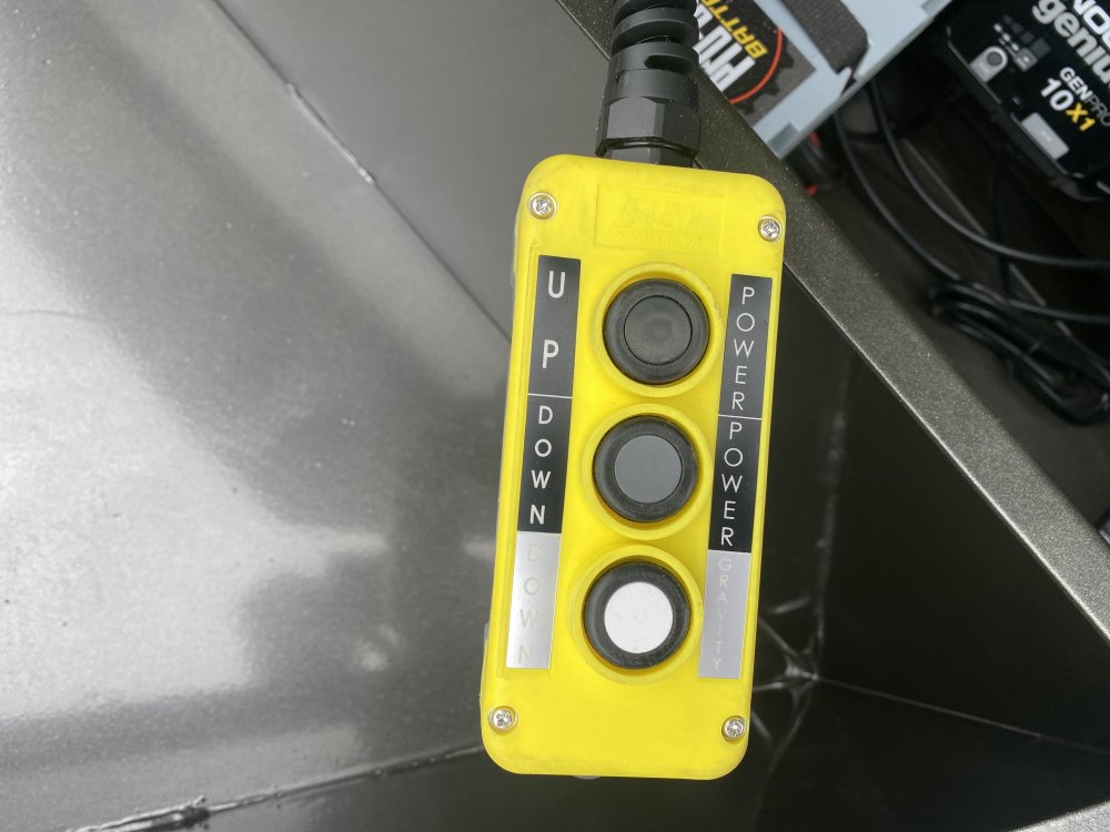 MAXX-D 7x16 15,600 Dump