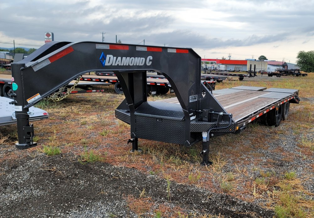 Diamond C 8.5x25 25,000 Gooseneck