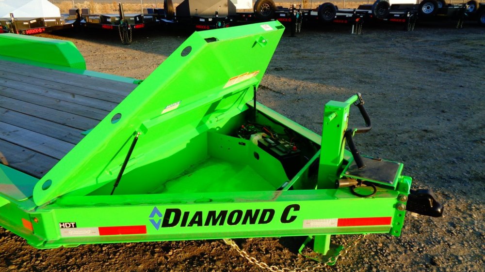 Diamond C 7x20 14,900 Flatbed