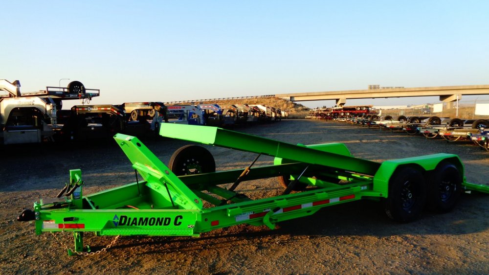 Diamond C 7x20 14,900 Flatbed