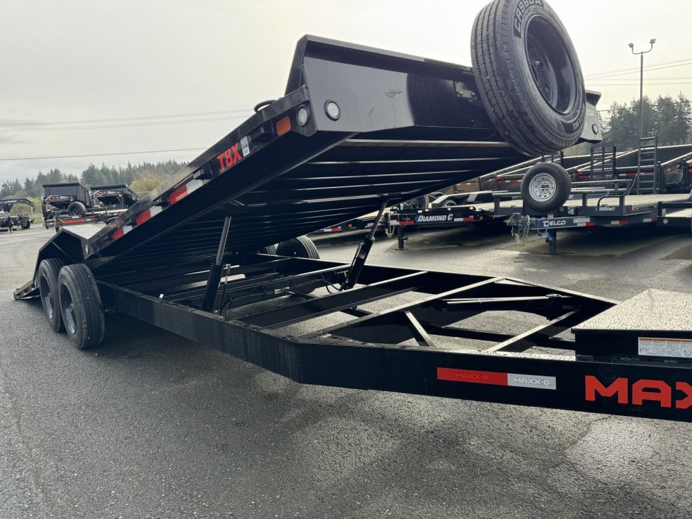 MAXX-D 8.5x24 17,500 Tilt