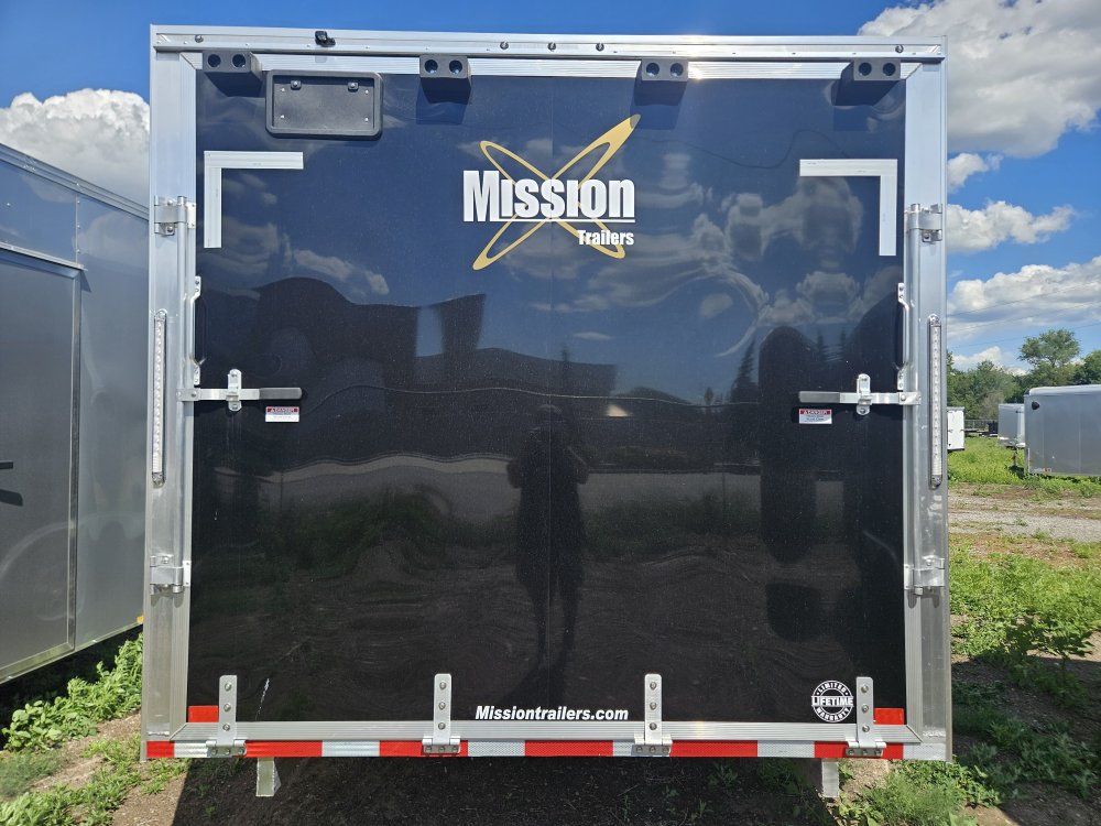 Mission 8.5x24 Enclosed