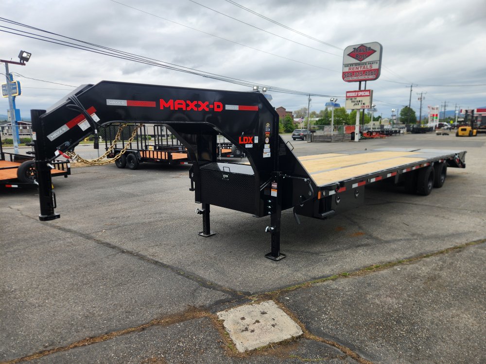 MAXX-D 8.5x30 30,000 Gooseneck