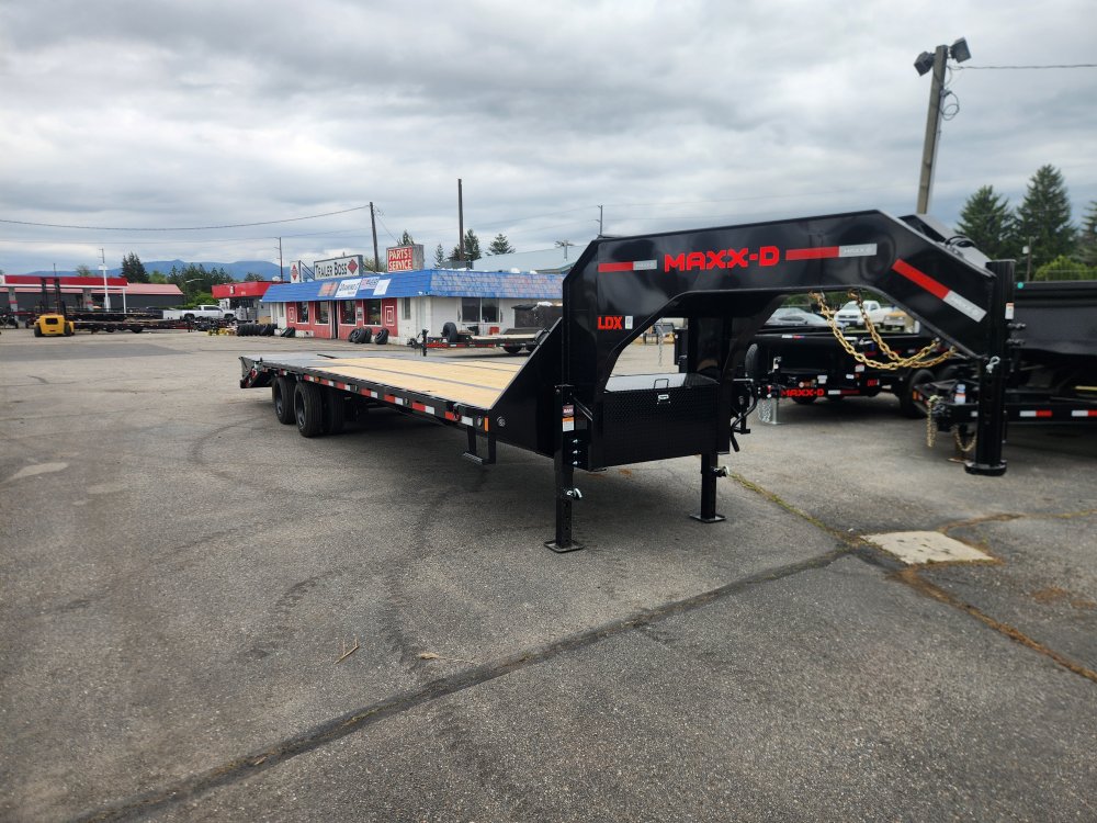 MAXX-D 8.5x30 30,000 Gooseneck
