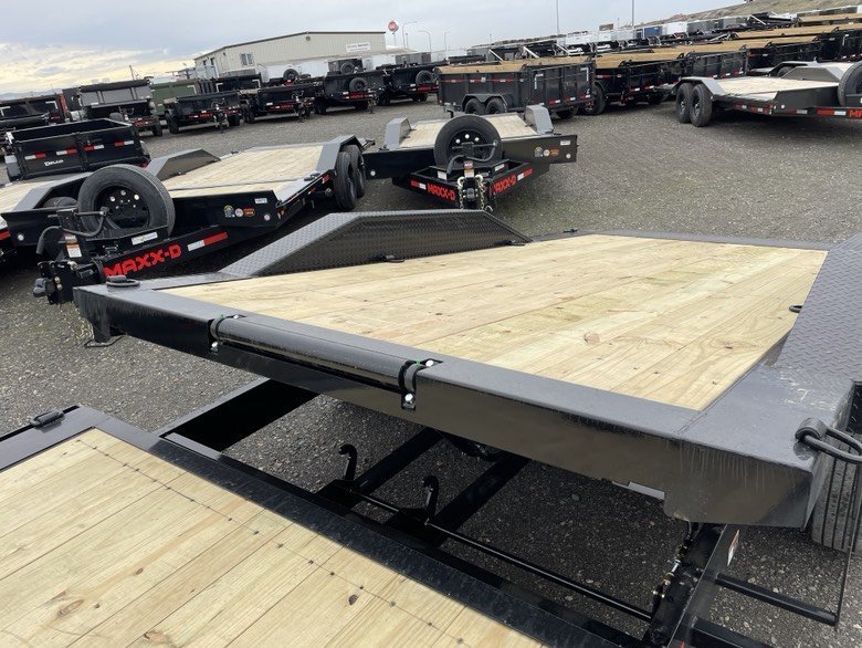 MAXX-D 8.5x24 17,500 Tilt