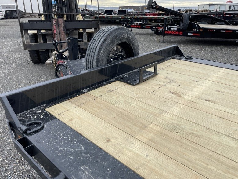 MAXX-D 8.5x24 17,500 Tilt