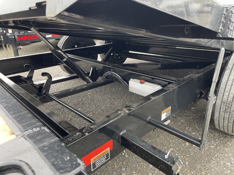 MAXX-D 8.5x24 17,500 Tilt