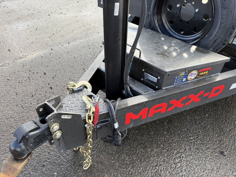 Maxx-D 8.5x24 17,500 Tilt