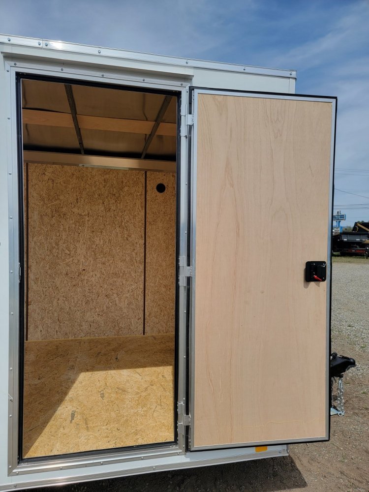 Mirage 7x14 7,000 Enclosed