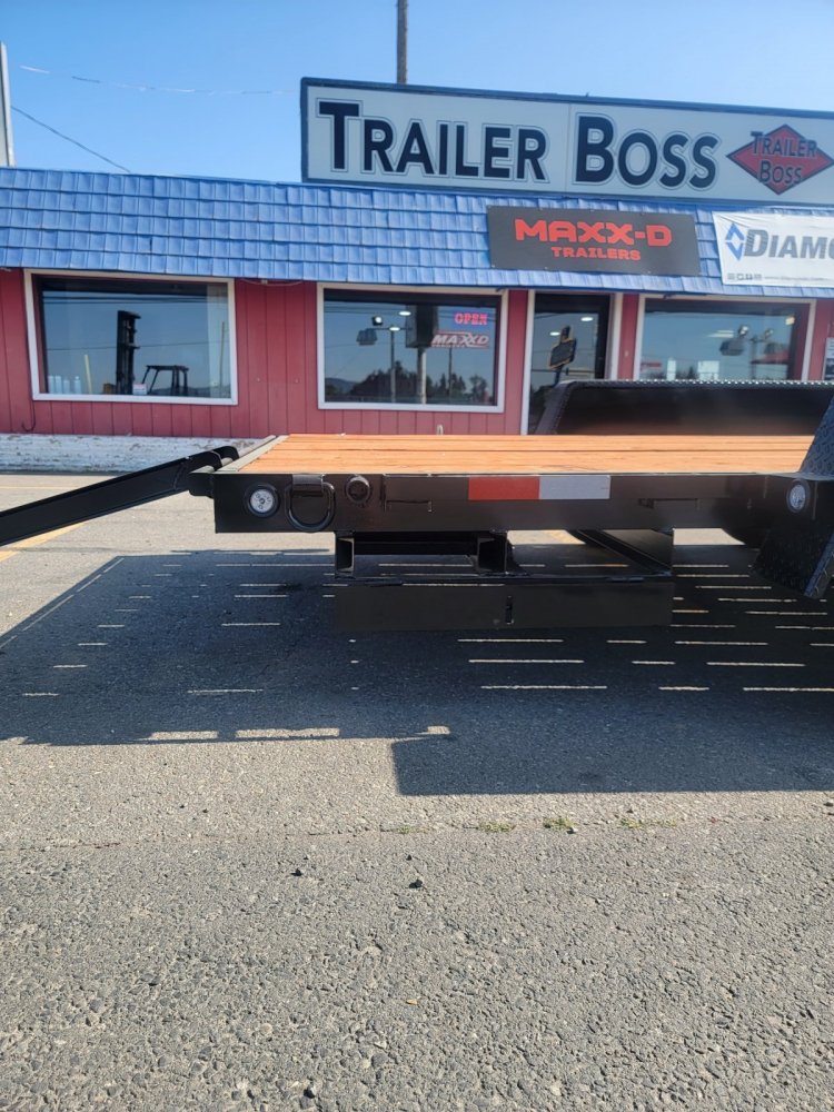 Versatile 7x14 7,000 Car Hauler