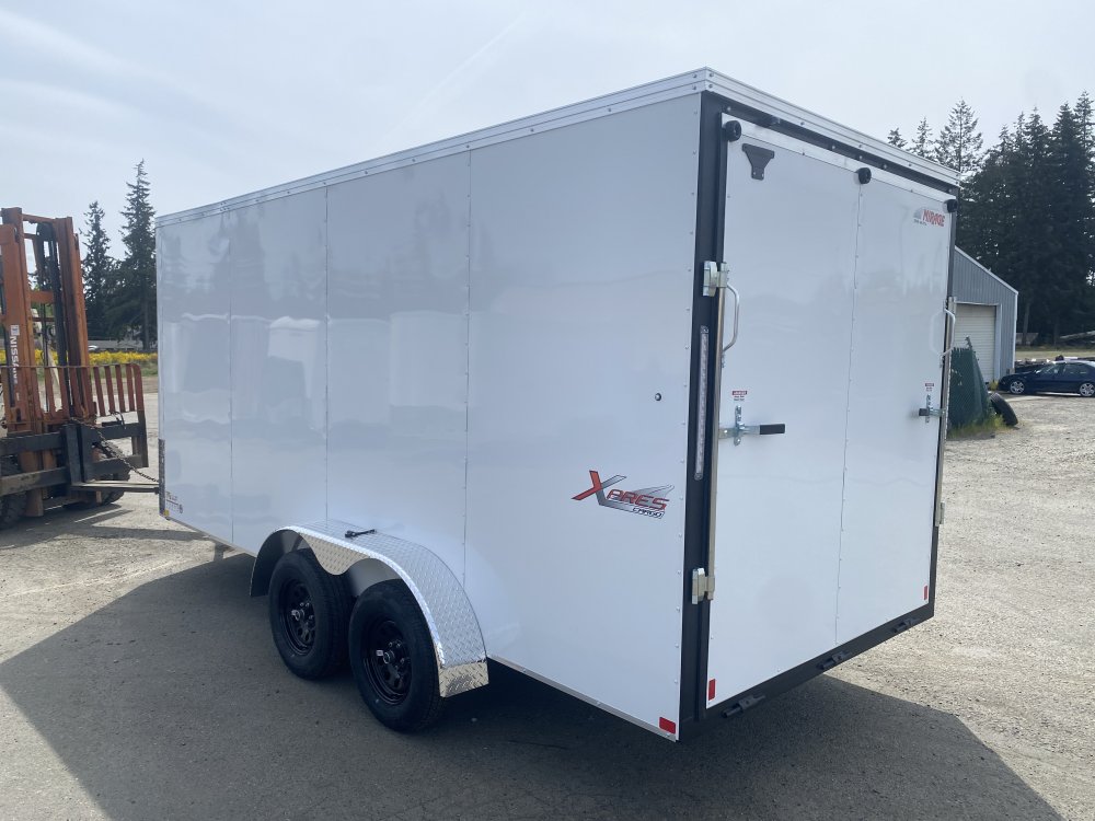Mirage 7x16 7,000 Enclosed