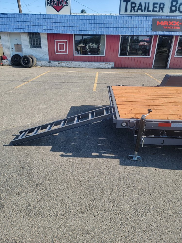 Versatile 7x16 7,000 Car Hauler
