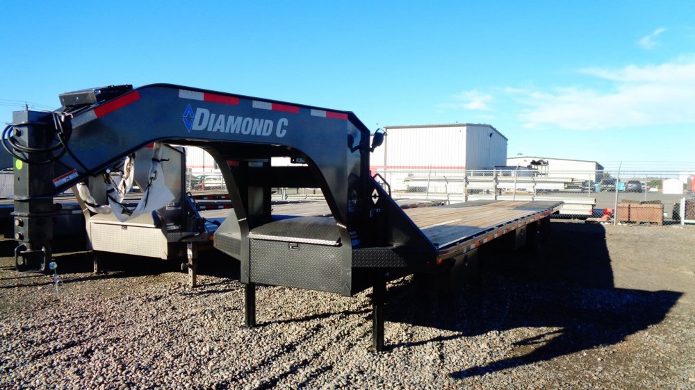 Diamond C 8.5x40 Gooseneck