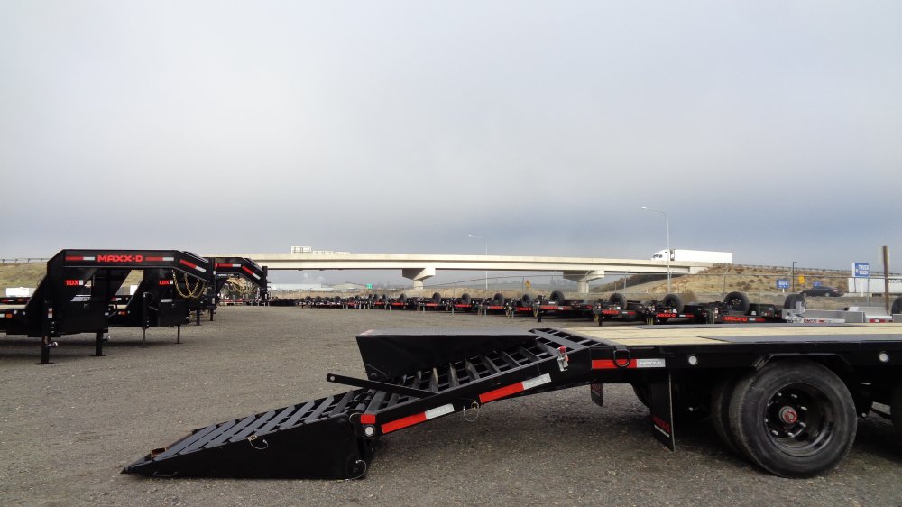 MAXX-D 8.5x32 30,000 Gooseneck