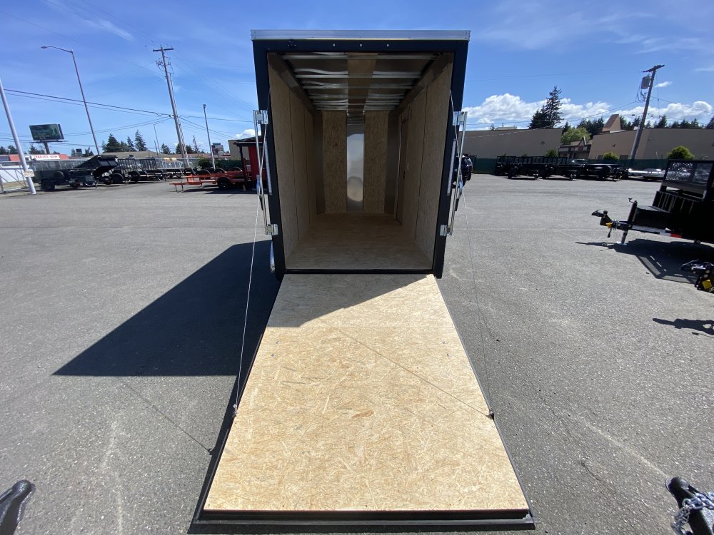Mirage 6x12 7,000 Enclosed