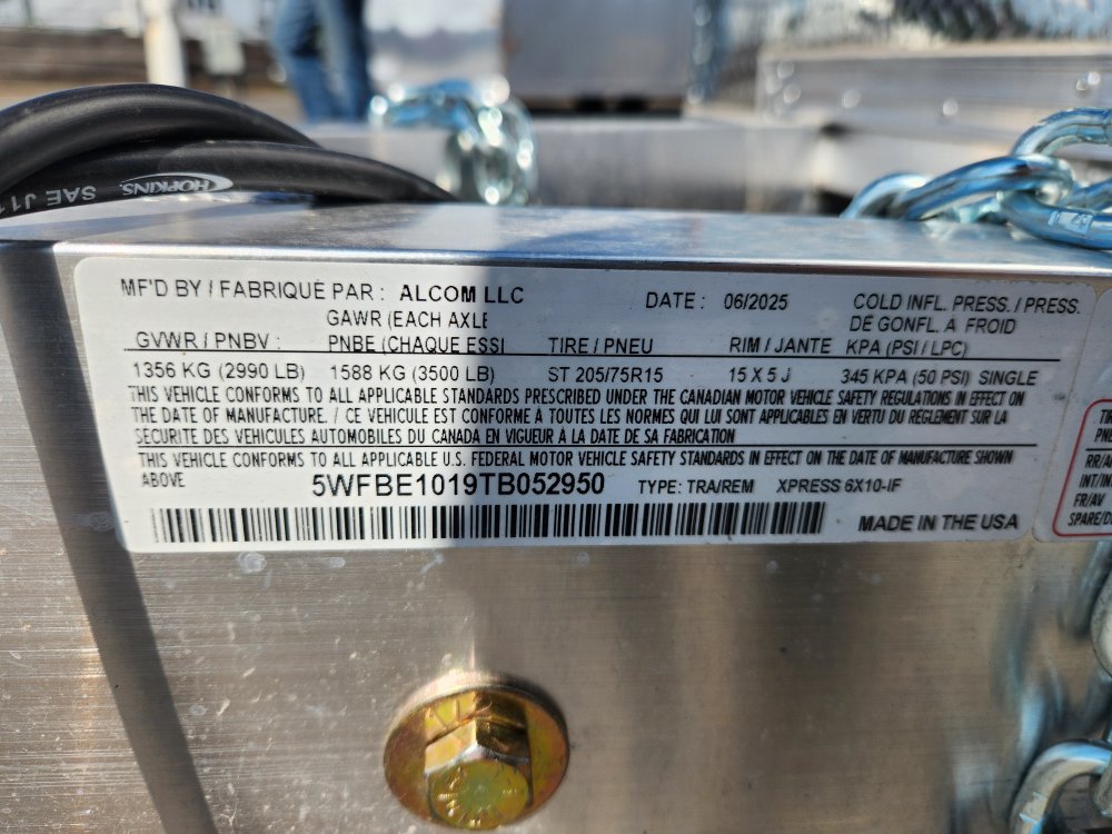 ALCOM 6x10 2,990 Enclosed