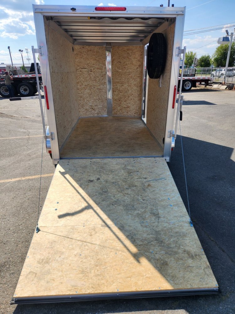 ALCOM 6x10 2,990 Enclosed