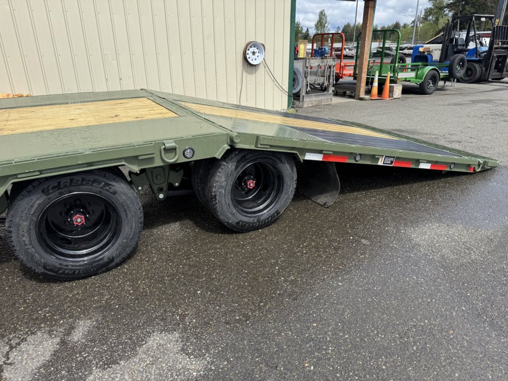 MAXX-D 8.5x32 25,990 Gooseneck