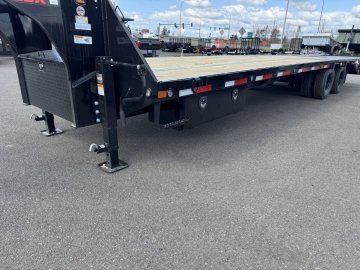 MAXX-D 8.5x30 24,000 Gooseneck