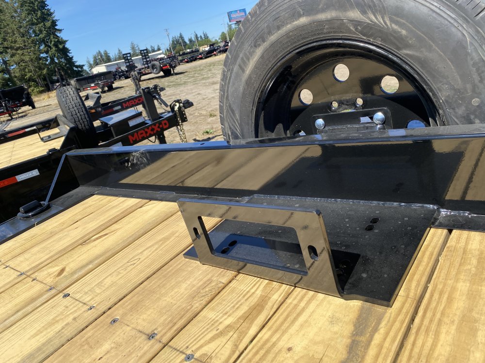 MAXX-D 8.5x24 17,500 Tilt