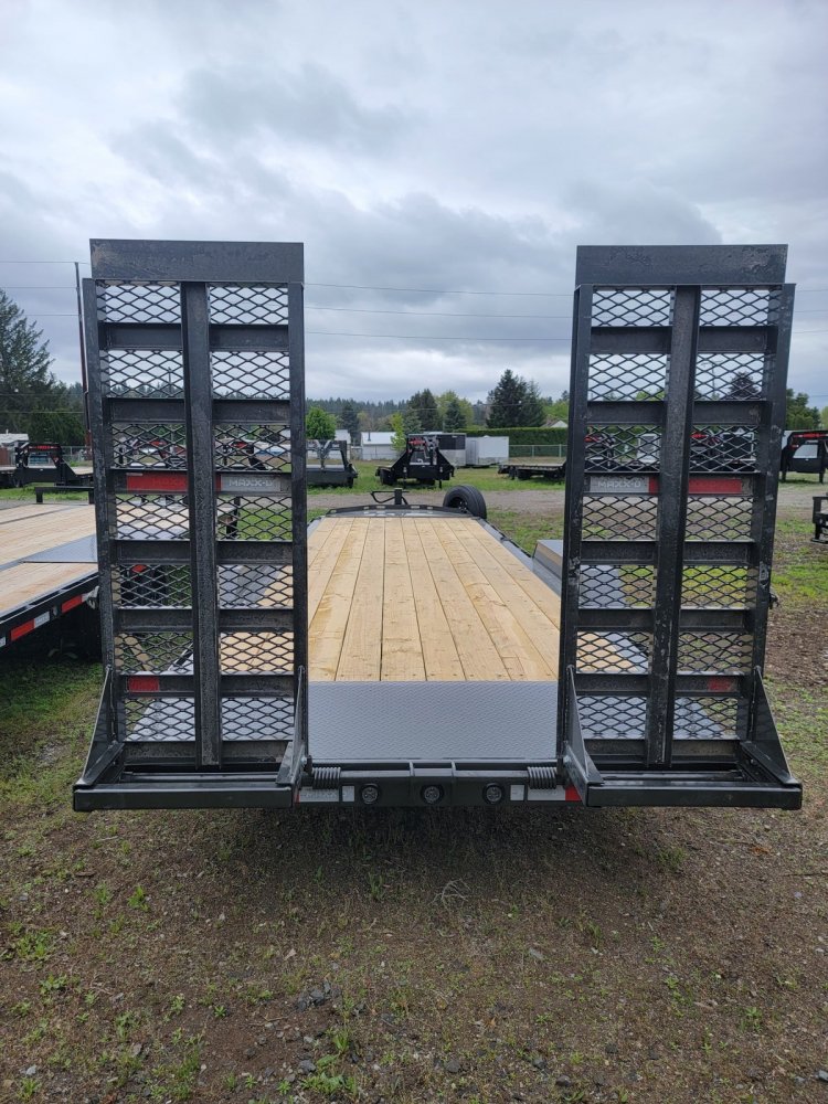 MAXX-D 7x24 16,000 Deck In-Between