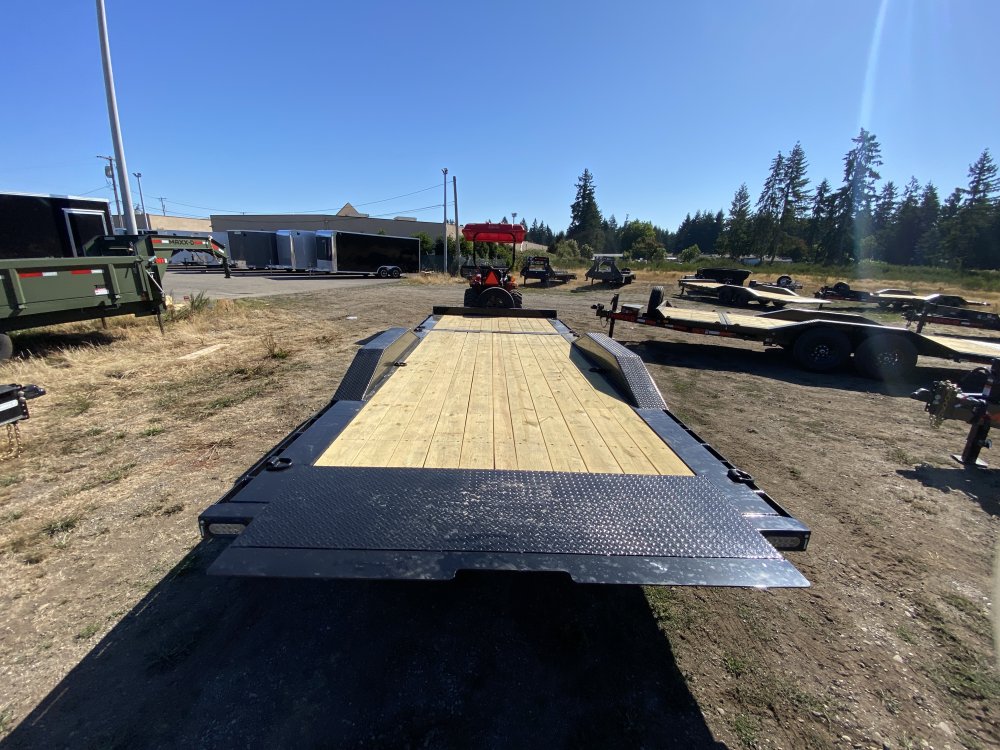 MAXX-D 8.5x22 17,500 Flatbed
