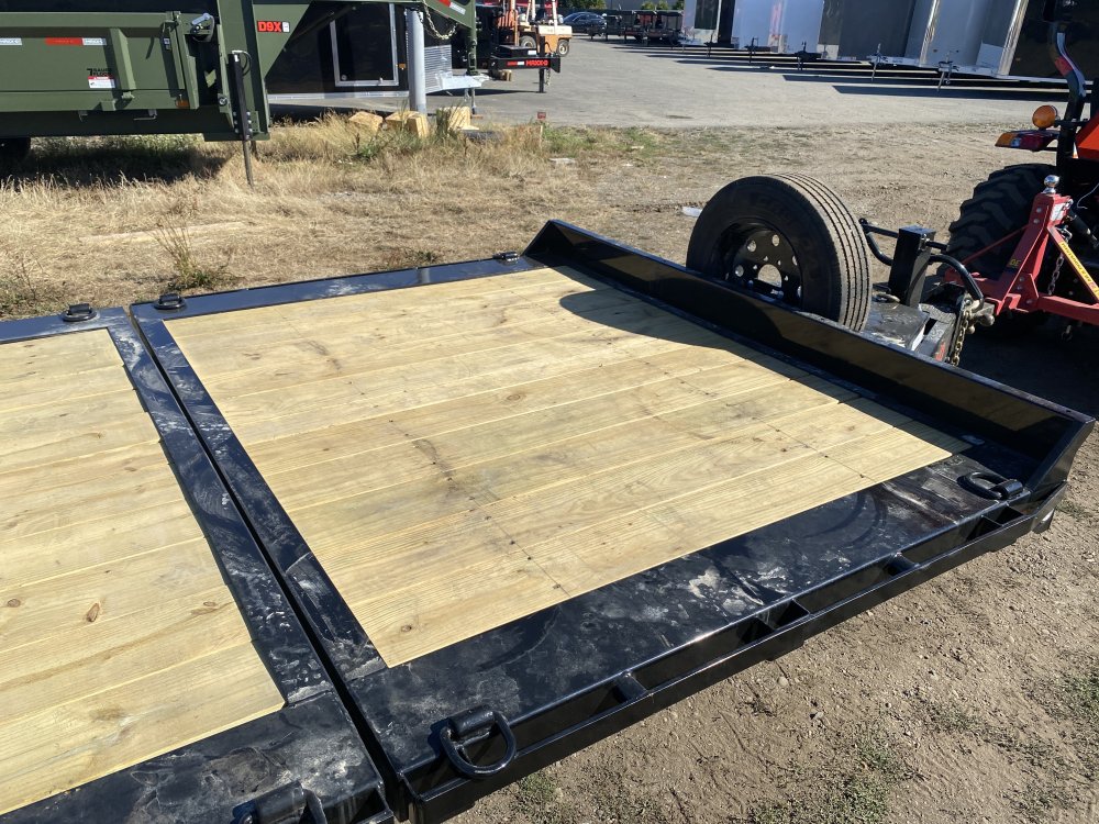 MAXX-D 8.5x22 17,500 Flatbed