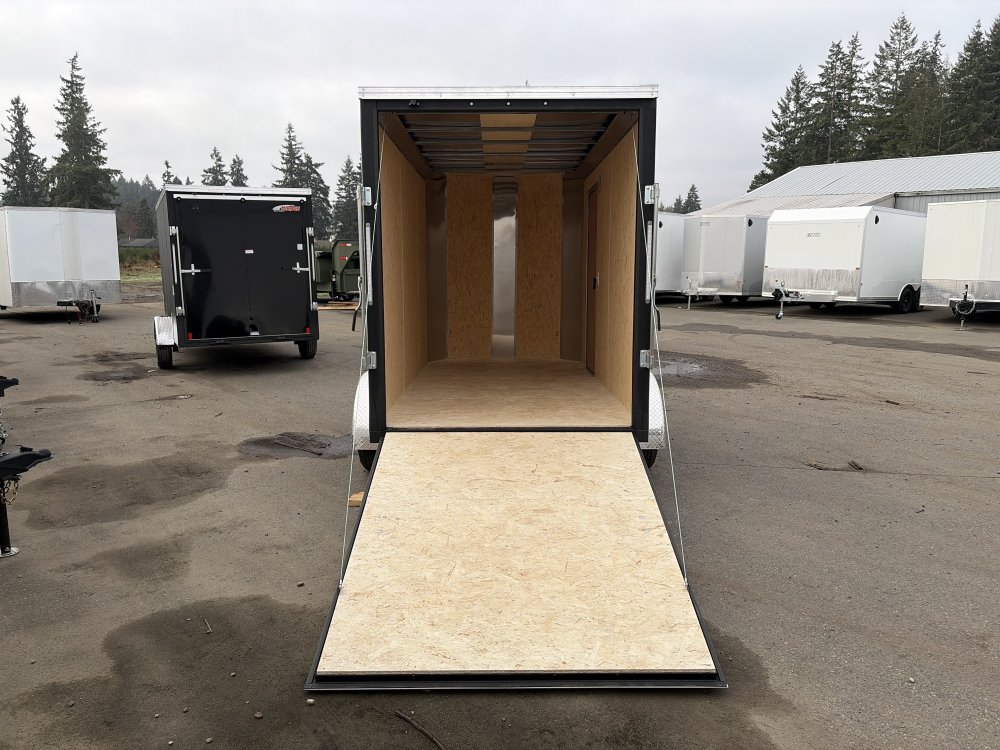 Mirage 6x12 7,000 Enclosed