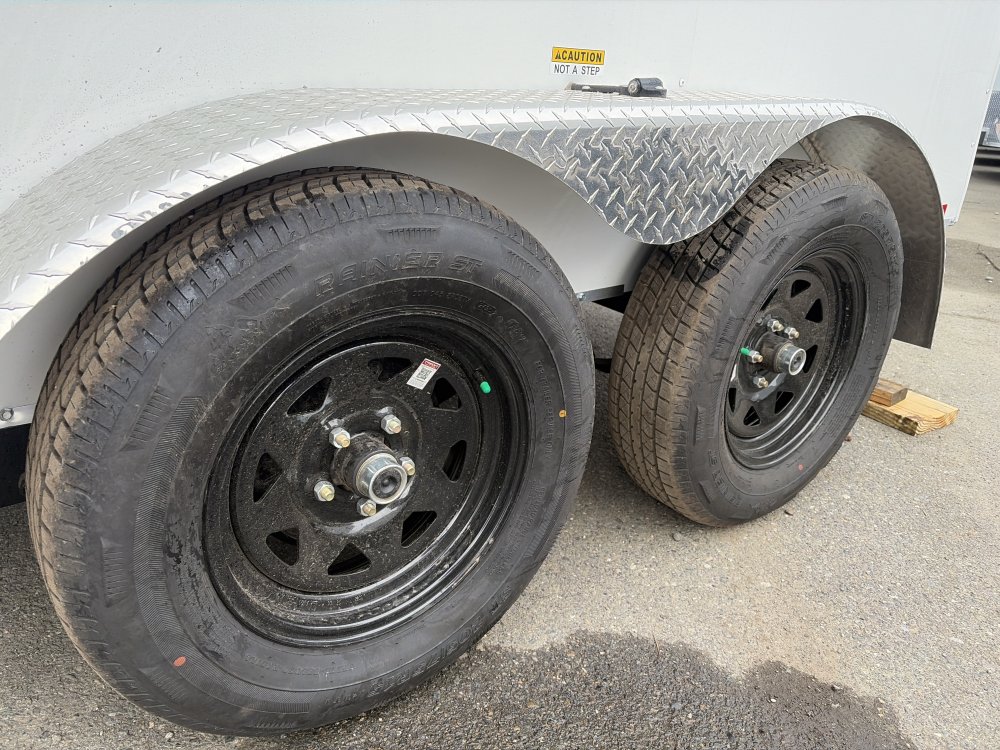 Mirage 6x12 7,000 Enclosed