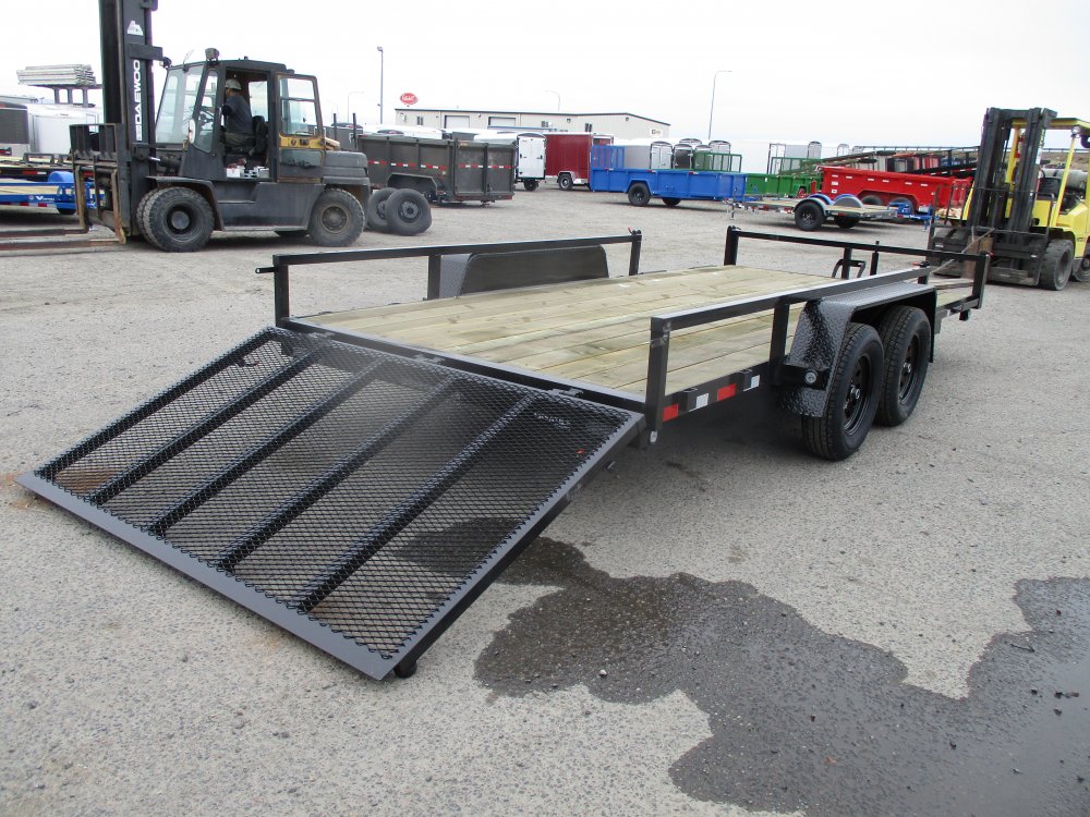 Versatile 7x18 7,000 Flatbed