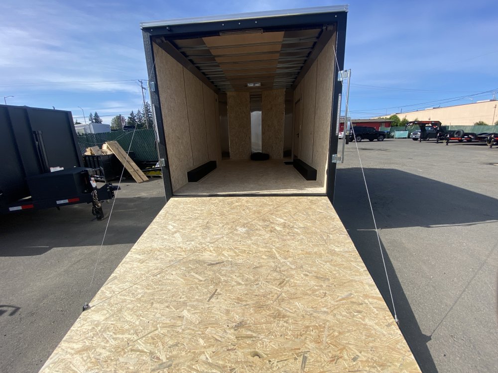 Mirage 8.5x14 7,000 Enclosed
