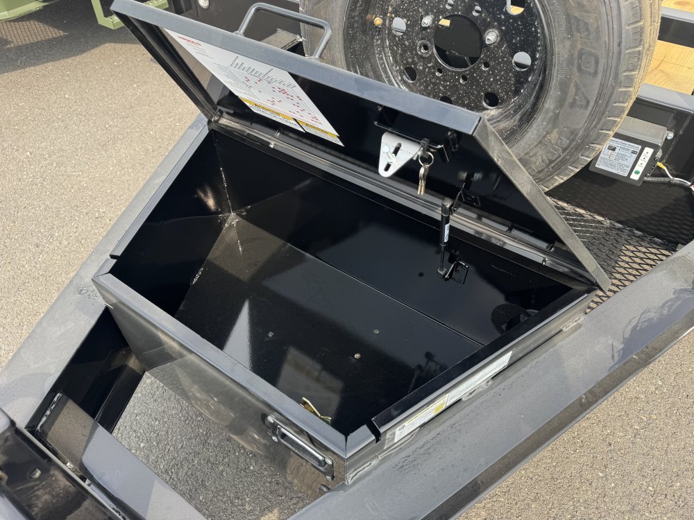 MAXX-D 8.5x26 17,500 Deckover