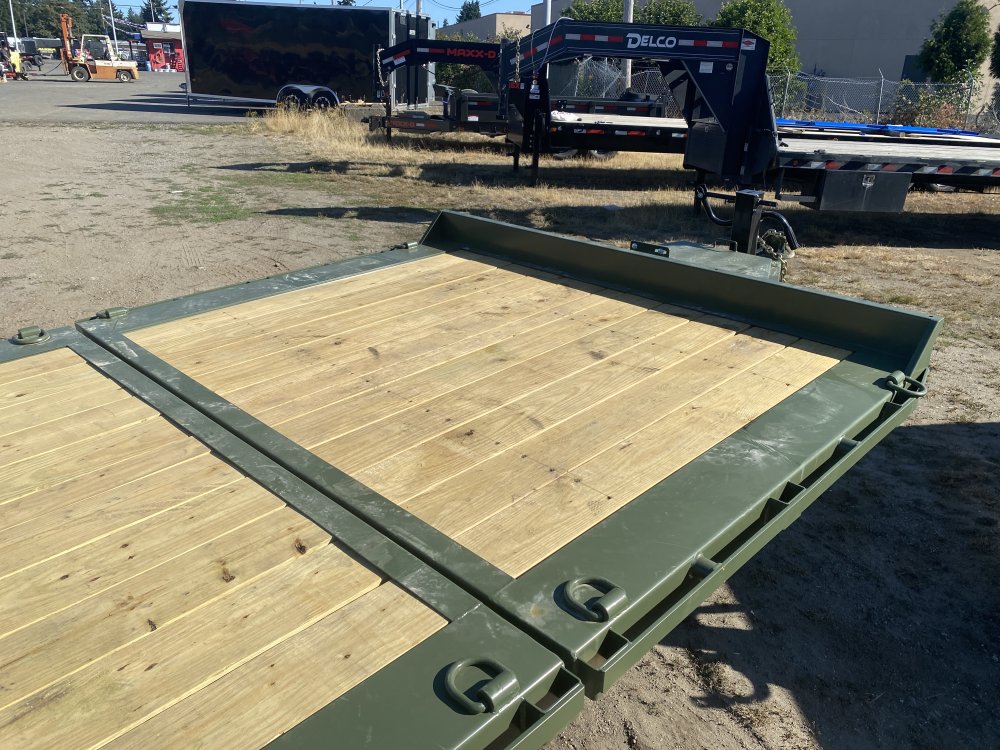 MAXX-D 8.5x22 17,500 Flatbed