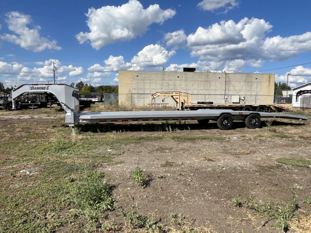 Diamond C 8.5x38 18,000 Gooseneck