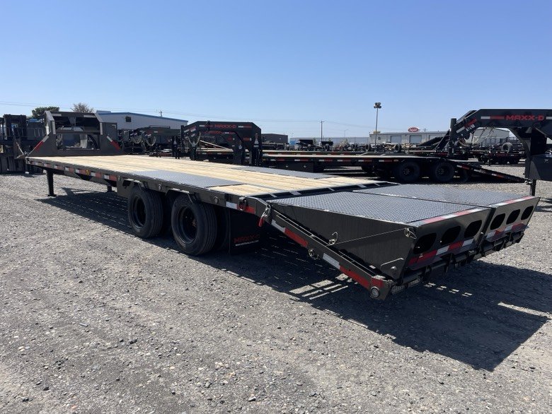 MAXX-D 8.5x32 30,000 Gooseneck