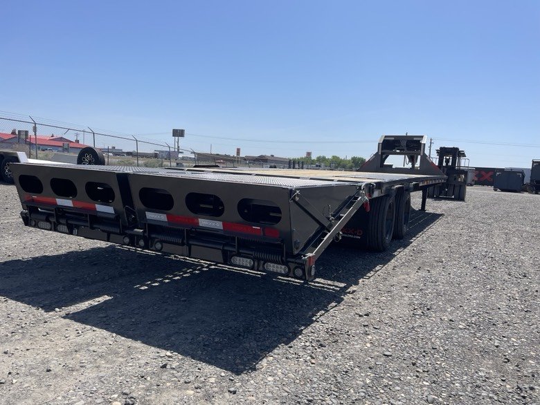 MAXX-D 8.5x32 30,000 Gooseneck