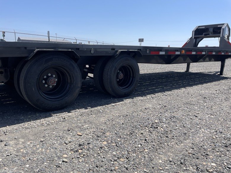 MAXX-D 8.5x32 30,000 Gooseneck