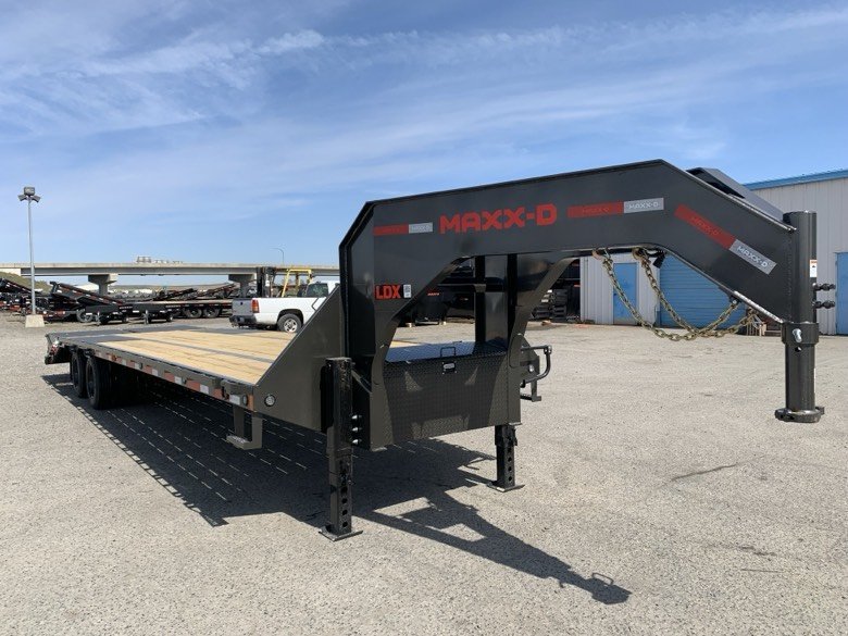 MAXX-D 8.5x32 30,000 Gooseneck