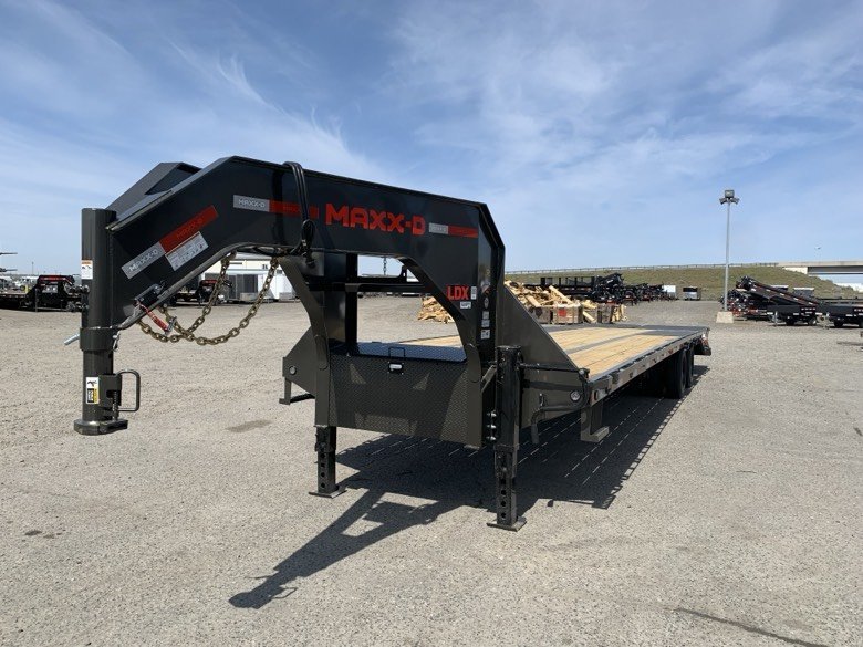 MAXX-D 8.5x32 30,000 Gooseneck