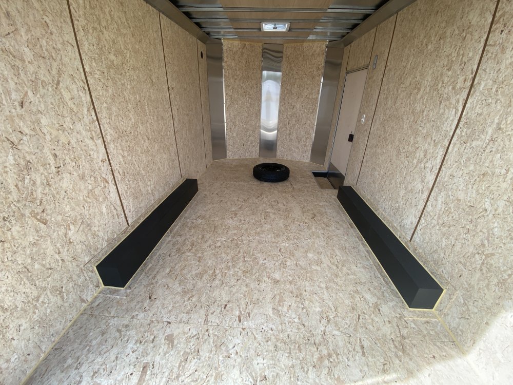 Mirage 8.5x14 7,000 Enclosed