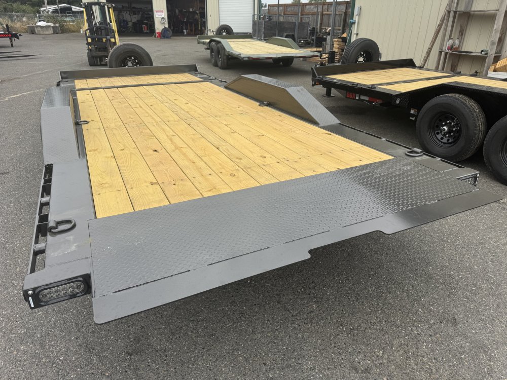 MAXX-D 8.5x20 14,000 Flatbed