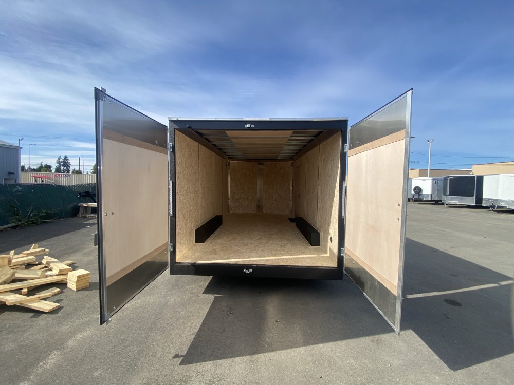 Mirage 8.5x16 7,000 Enclosed