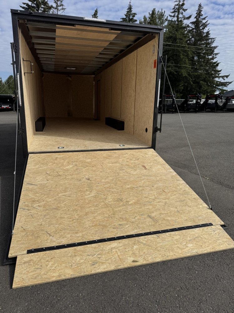 Mirage 8.5x24 9,900 Enclosed
