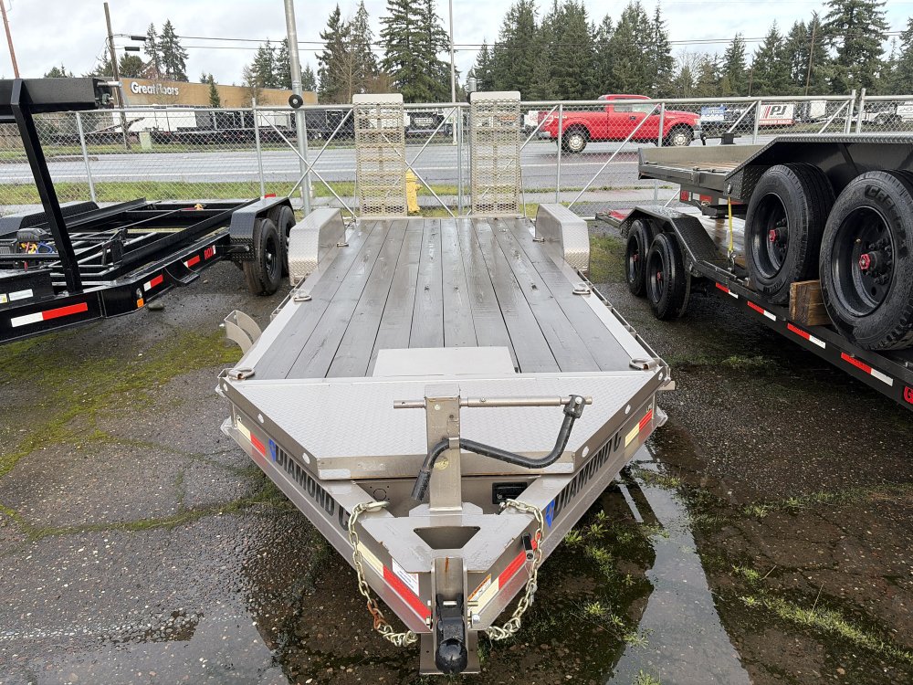 Diamond C 7x20 14,900 Deck In-Between