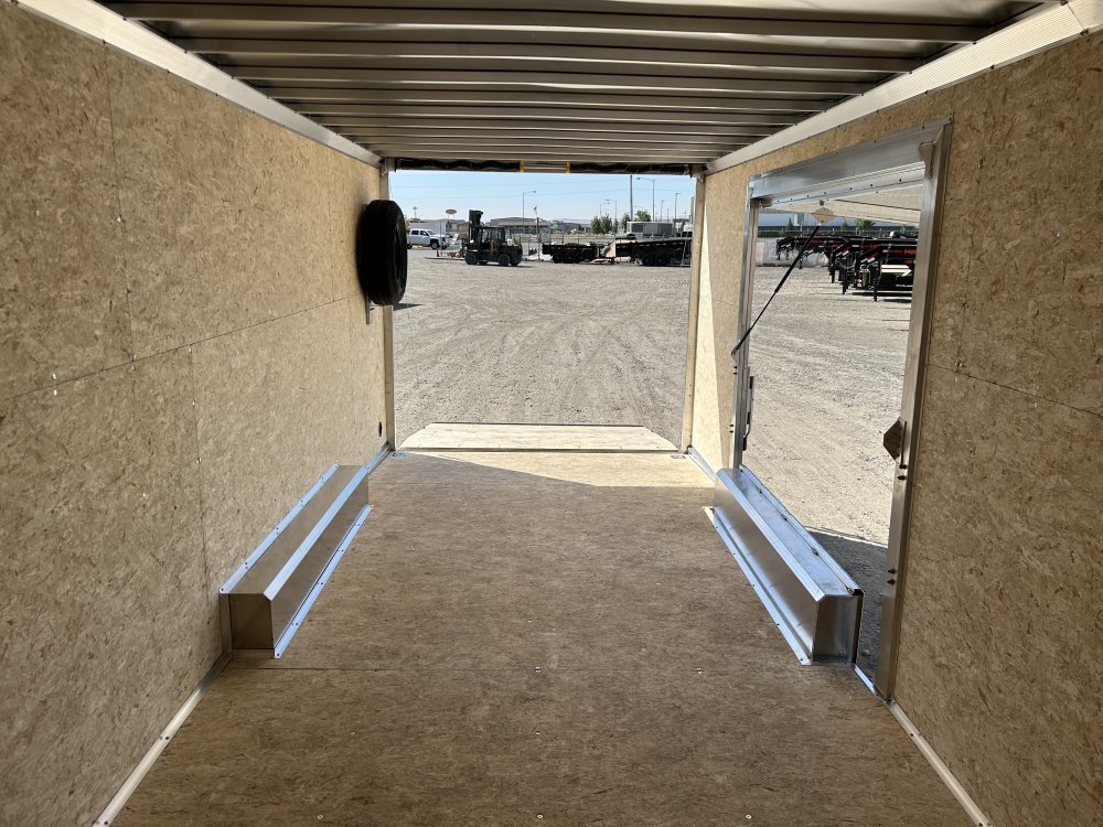Xpress 8.5x20 9,990 Enclosed