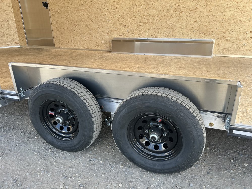Xpress 8.5x20 9,990 Enclosed