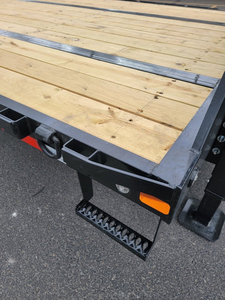 MAXX-D 8.5x32 22,500 Gooseneck
